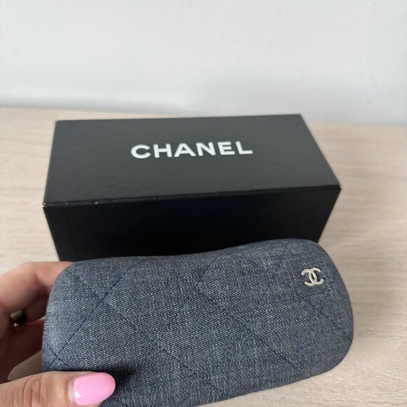 Chanel CC Logo Sunglasses Tortoise and Denim Frame - Picture 2 of 13